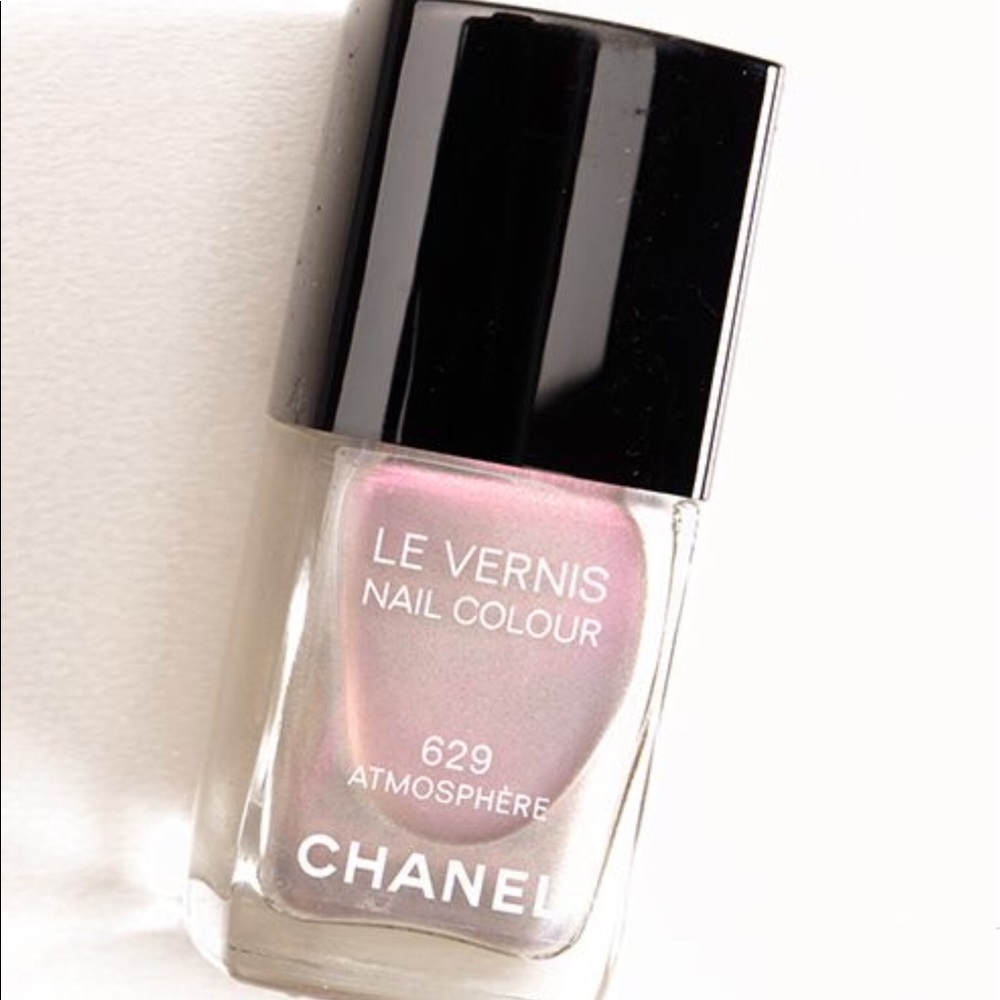 Chanel Atmosphere